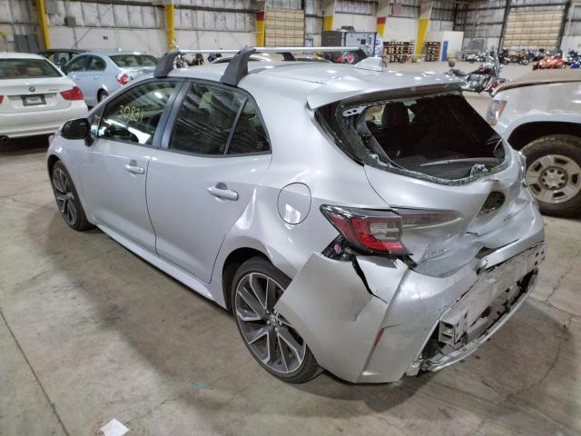 JTNA4MBE0N3150653 - 2022 TOYOTA COROLLA XS SILVER photo 3