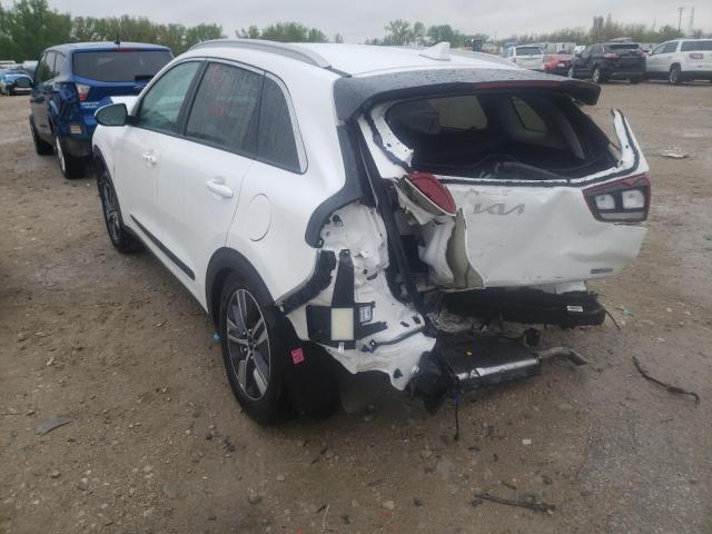 KNDCB3LC2N5527353 - 2022 KIA NIRO LX WHITE photo 3