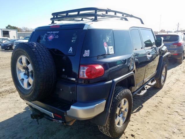 JTEZU11F18K004607 - 2008 TOYOTA FJ CRUISER BLACK photo 4