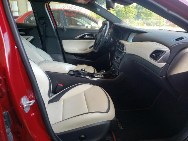 SJKCH5CP8HA015831 - 2017 INFINITI QX30 BASE RED photo 5