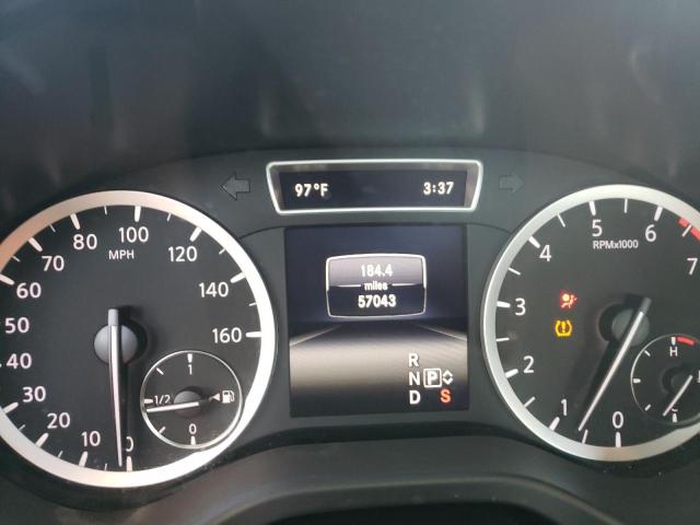 SJKCH5CP8HA015831 - 2017 INFINITI QX30 BASE RED photo 8