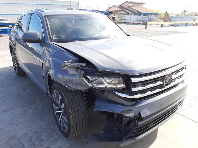 1V2SE2CA8MC201531 - 2021 VOLKSWAGEN ATLAS CROS Серый фото 1