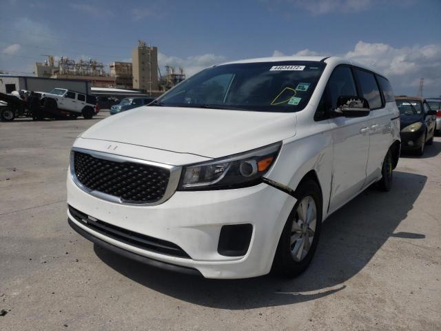 KNDMA5C11F6048371 - 2015 KIA SEDONA L WHITE photo 2