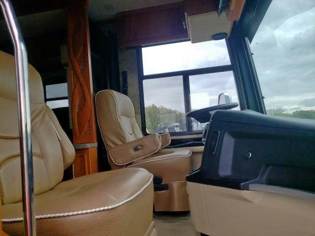 4UZFCHCY6HCJF6661 - 2017 FREIGHTLINER CHASSIS XC ორფეროვანი ფოტო 5