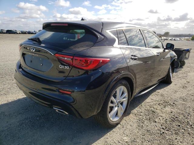 SJKCH5CP7JA004048 - 2018 INFINITI QX30 BASE BLACK photo 4