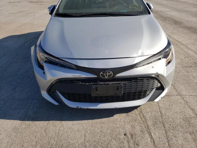 JTNK4RBE3K3038412 - 2019 TOYOTA COROLLA SE SILVER photo 9