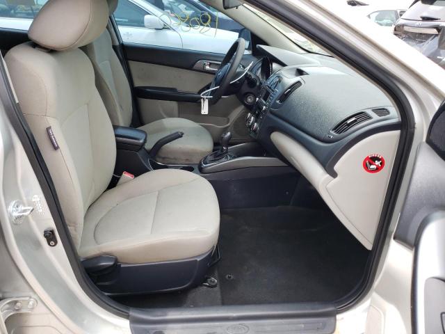 KNAFU4A26D5665528 - 2013 KIA FORTE EX SILVER photo 5