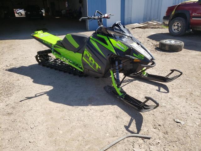 4UF18SNWXJT112416 - 2018 ARCTIC CAT M800 GREEN photo 1