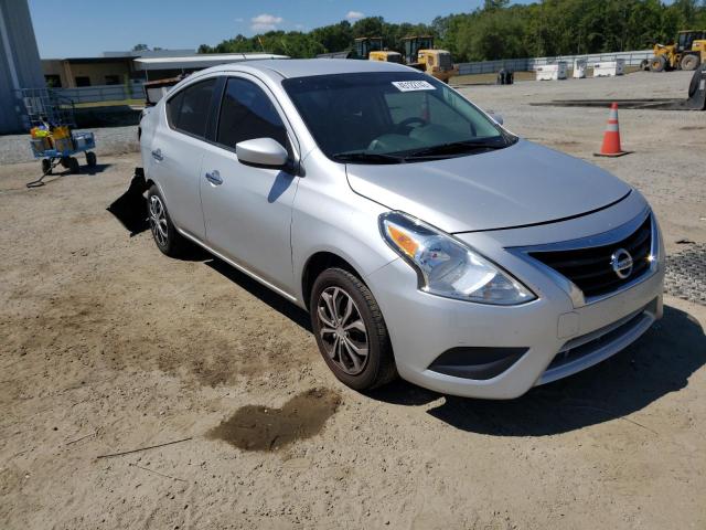 3N1CN7AP8GL841101 - 2016 NISSAN VERSA S SILVER photo 1