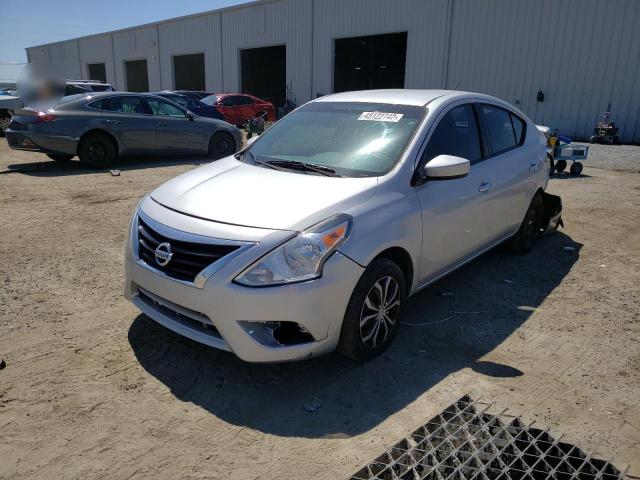 3N1CN7AP8GL841101 - 2016 NISSAN VERSA S SILVER photo 2