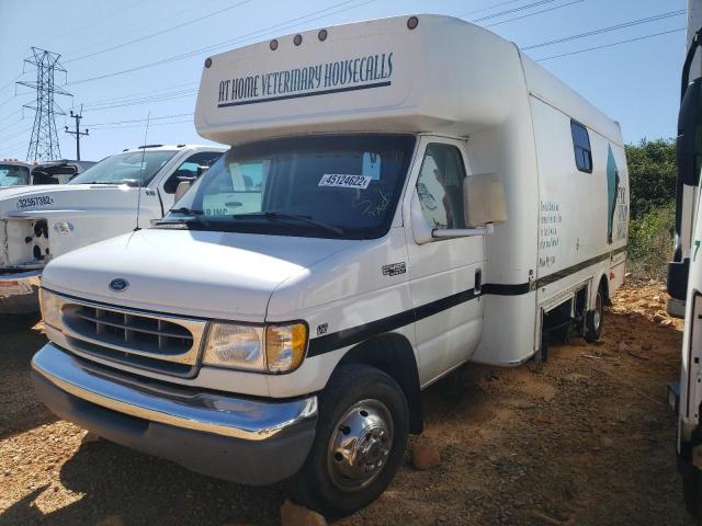 1FDXE40SXXHA45446 - 1999 FORD ECONLINE WHITE photo 2