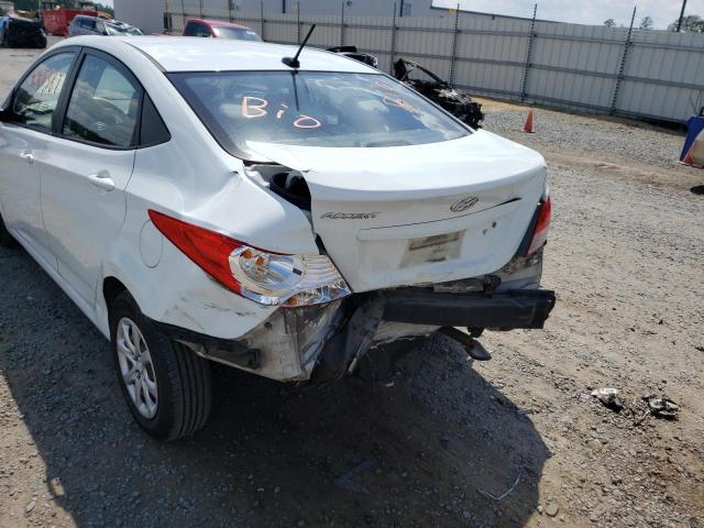 KMHCT4AE0DU501535 - 2013 HYUNDAI ACCENT WHITE photo 9