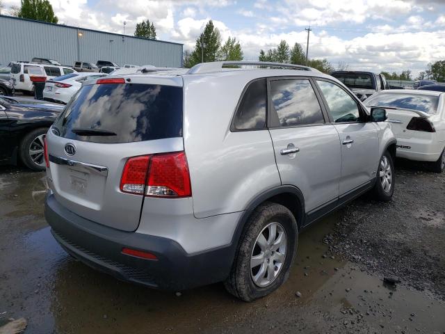 5XYKTDA28CG287657 - 2012 KIA SORENTO BASE  photo 4