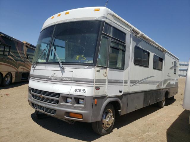 5B4MP67G913332351 - 2001 WINNEBAGO TRAVELTRLR TWO TONE photo 2