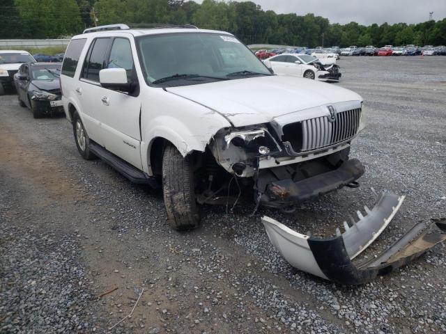 5LMFU27545LJ08213 - 2005 LINCOLN NAVIGATOR WHITE photo 1