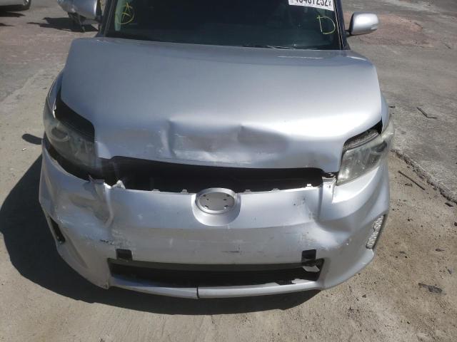 JTLZE4FEXEJ049926 - 2014 TOYOTA SCION XB Silber Foto 9