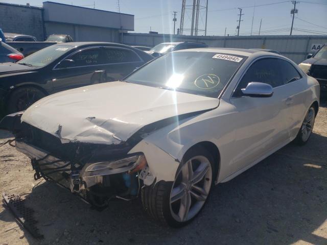 WAUVVAFR1AA009558 - 2010 AUDI S5 PRESTIG WHITE photo 2