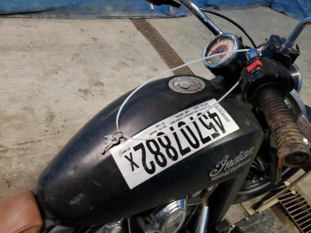 56KMSB000G3115496 - 2016 INDIAN MOTORCYCLE CO. SCOUT BLACK photo 5
