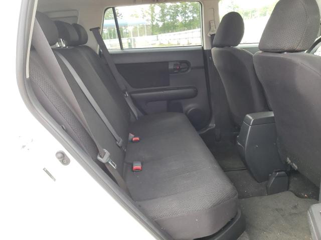 JTLKE50E081046215 - 2008 TOYOTA SCION XB Weiß Foto 6