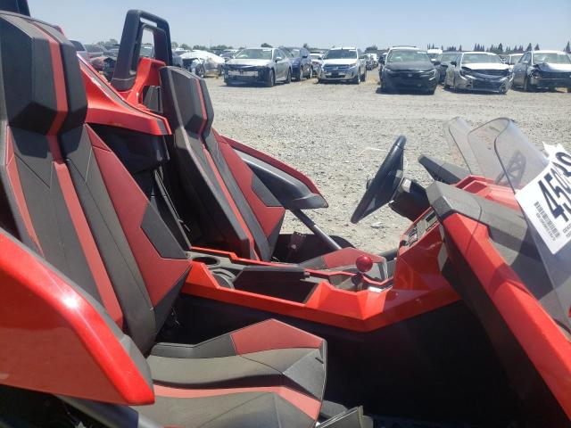 57XAAPFAXF5101057 - 2015 POLARIS SLINGSHOT RED photo 5