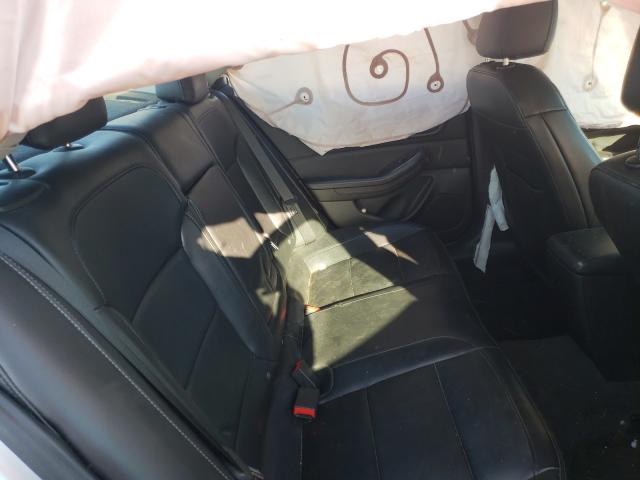 1G11E5SA8GU142617 - 2016 CHEVROLET MALIBU LIM 银色 照片 6