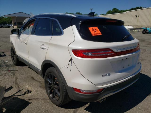 5LMCJ2D92JUL31714 - 2018 LINCOLN MKC SELECT WHITE photo 3