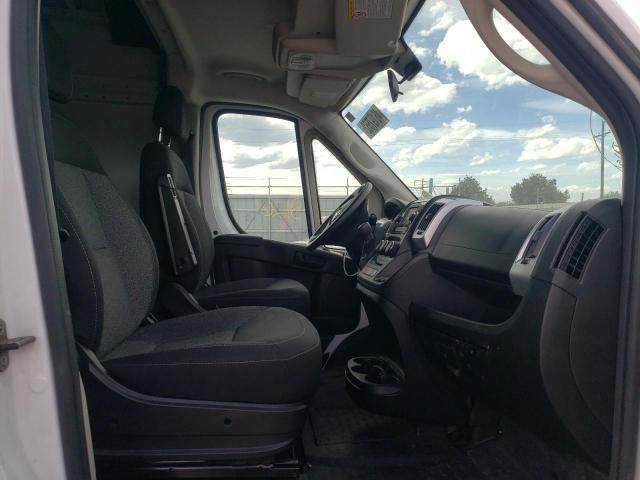 3C6TRVBG1KE533261 - 2019 RAM PROMASTER WHITE photo 5