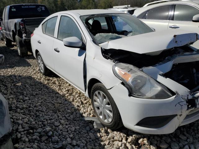 3N1CN7AP3JL833060 - 2018 NISSAN VERSA S WHITE photo 1