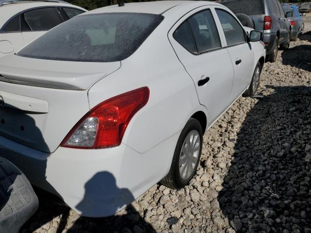 3N1CN7AP3JL833060 - 2018 NISSAN VERSA S WHITE photo 4