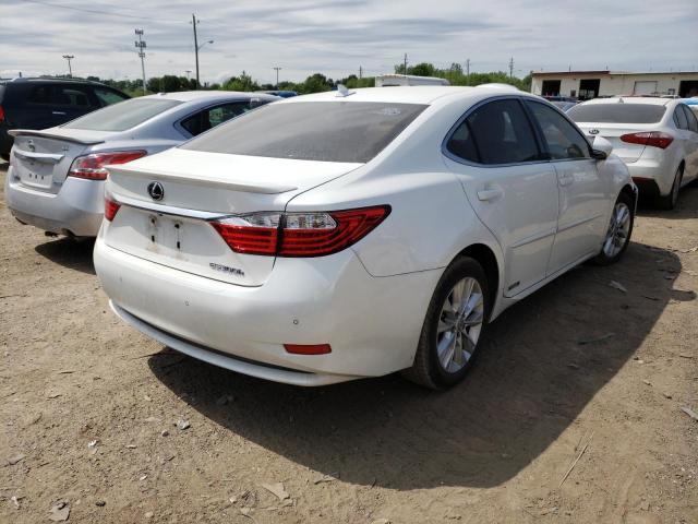 JTHBW1GG7D2006418 - 2013 LEXUS ES 300H WHITE photo 4