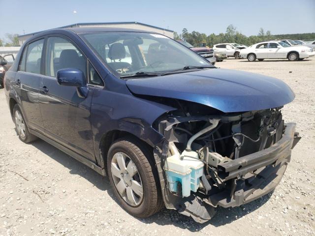 3N1BC11E67L398833 - 2007 NISSAN VERSA S BLUE photo 1