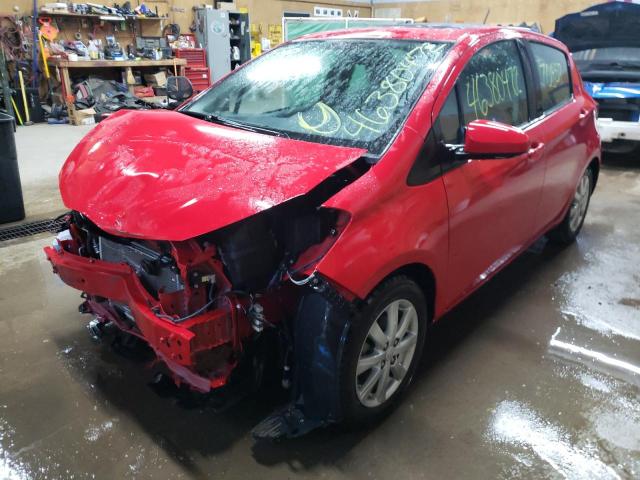 VNKKTUD37FA019148 - 2015 TOYOTA YARIS RED photo 2