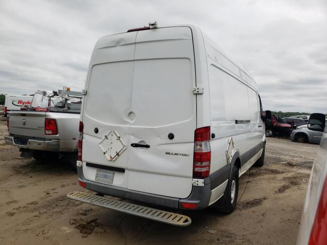 WD3PE8CB1C5709730 - 2012 MERCEDES-BENZ SPRINTER 2 WHITE photo 4