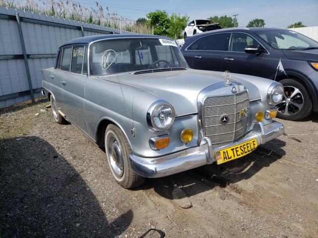 110010121313063 - 1966 MERCEDES-BENZ 200 SILVER photo 1