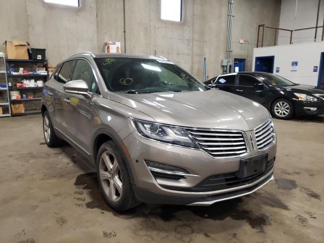 5LMCJ1D9XHUL46904 - 2017 LINCOLN MKC PREMIE TAN photo 1