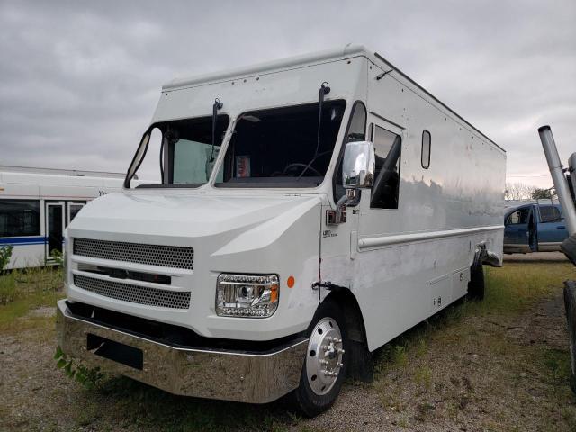 4UZAC3EA6JCKA2279 - 2018 FREIGHTLINER CHASSIS M WHITE photo 2