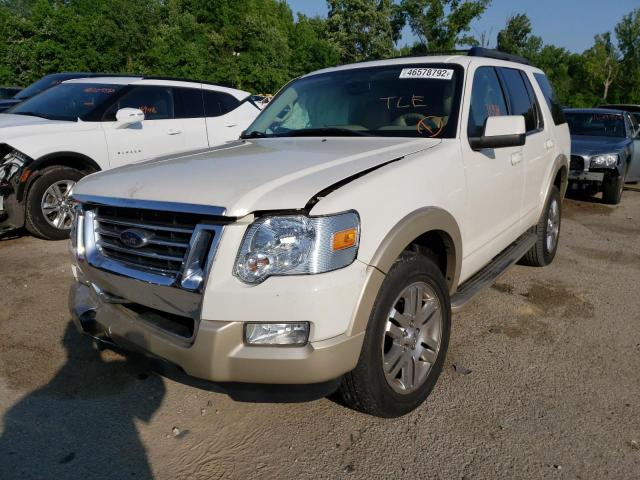 1FMEU7EE5AUA15722 - 2010 FORD EXPLORER E WHITE photo 2