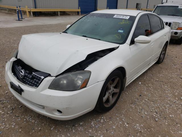 1N4BL11D95N919535 - 2005 NISSAN ALTIMA SE WHITE photo 2