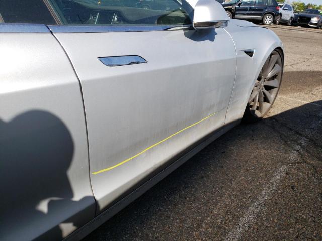5YJSA1E45HF200781 - 2017 TESLA MODEL S Արծաթագույն լուսանկար 9
