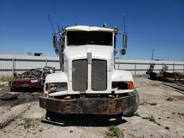 1XKBD99X2SS658299 - 1995 KENWORTH CONSTRUCTI WHITE photo 9