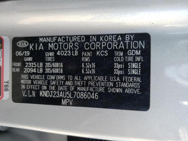 KNDJ23AU5L7086046 - 2020 KIA SOUL LX SILVER photo 10