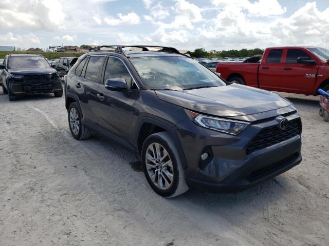 2T3C1RFV3KW006066 - 2019 TOYOTA RAV4 XLE P GRAY photo 1