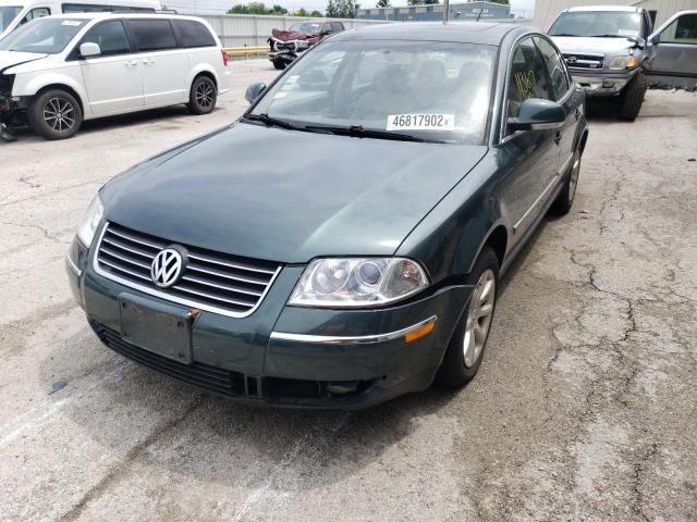 WVWPD63B74E275246 - 2004 VOLKSWAGEN PASSAT GREEN photo 2