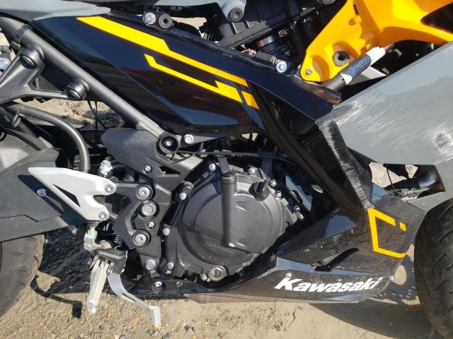 JKAEXKG1XJDA02180 - 2018 KAWASAKI EX400 TWO TONE photo 7