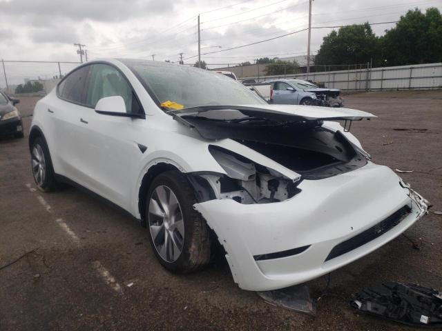 5YJYGDEEXMF069246 - 2021 TESLA MODEL Y WHITE photo 1