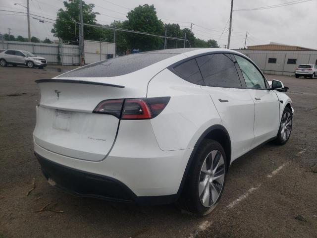 5YJYGDEEXMF069246 - 2021 TESLA MODEL Y أبيض صورة 4