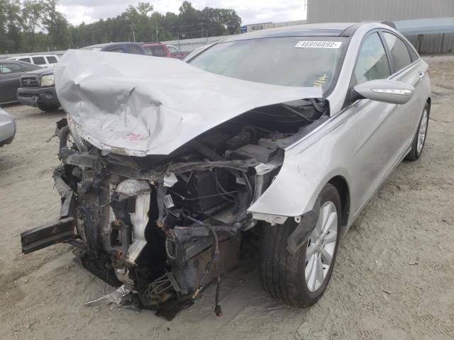 5NPEC4AB4DH615261 - 2013 HYUNDAI SONATA SILVER photo 2