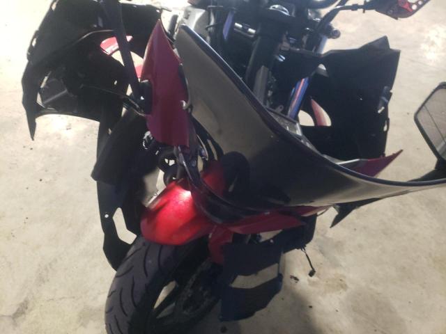 JKAEXEE10GDA22211 - 2016 KAWASAKI EX650 E RED photo 9