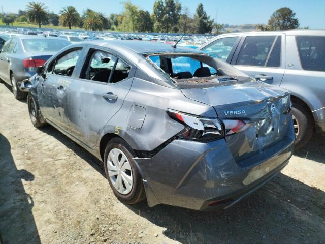 3N1CN8DV7ML850870 - 2021 NISSAN VERSA S GRAY photo 3