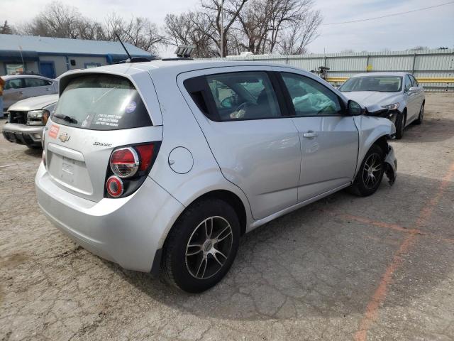 1G1JB6SH1G4185580 - 2016 CHEVROLET SONIC LS SILVER photo 4